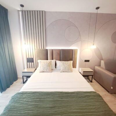 42128051-d407-41ca-8f60-7ce675dfc885