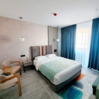 61a43b81-e15c-4d06-b0af-8214f290d627