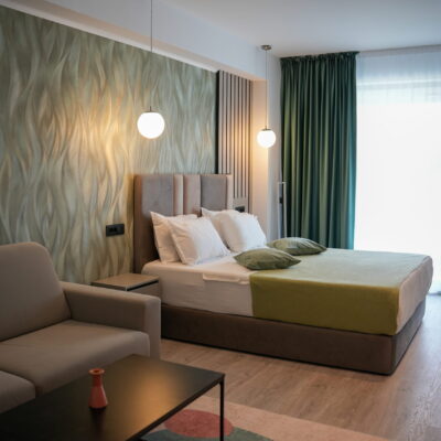 Camera Dubla Superioara cu canapea extensibila