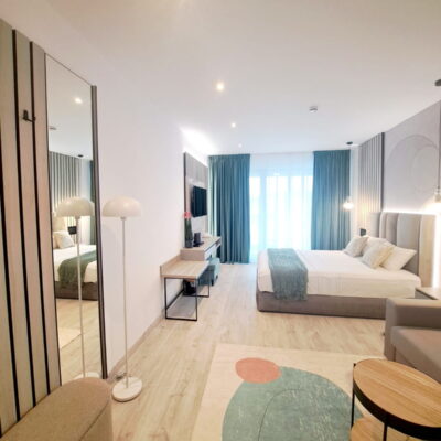 aab2eb75-fa40-4e70-8b73-257e4ad27826